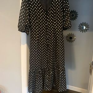 Cupcakes and cashmere 3/4 sleeve dress, black and gold